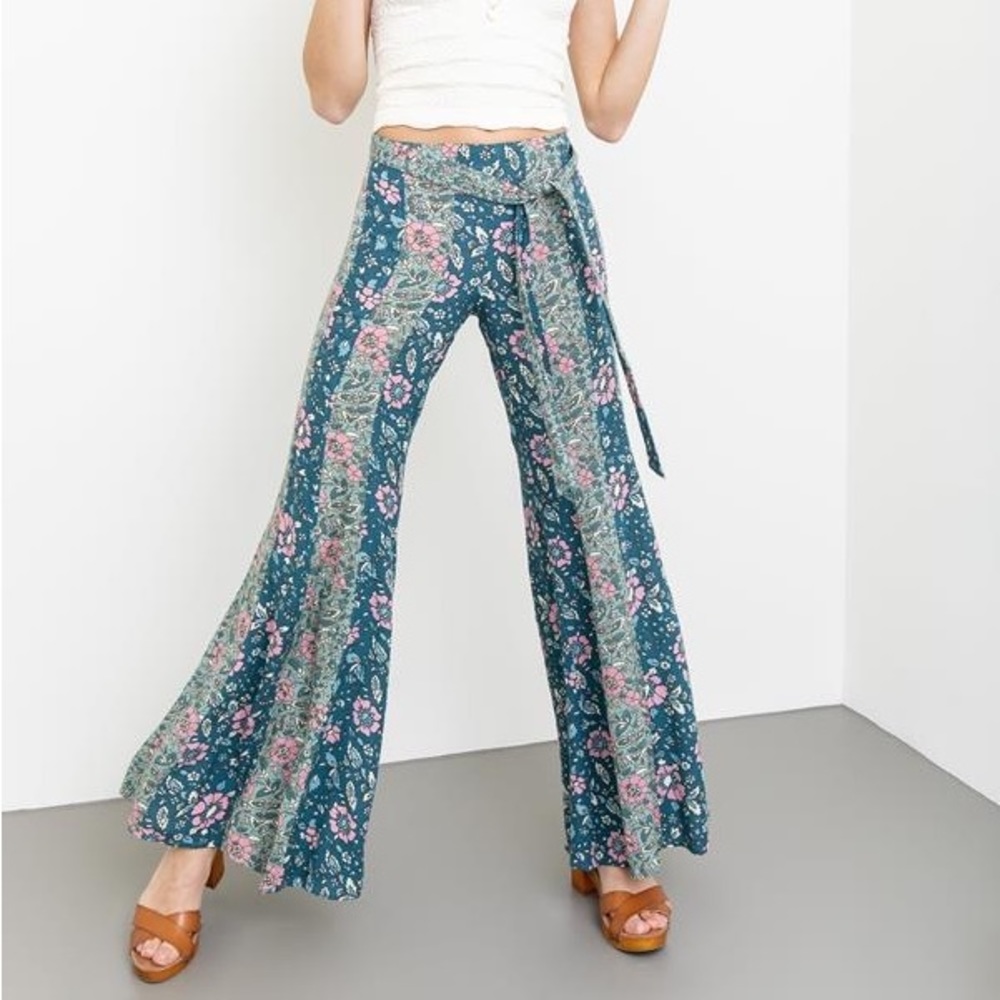 FREE PEOPLE Women’s Bali Sultry Bohemian Flare Pants-Sage Color-Size Small NWT - Picture 12 of 16